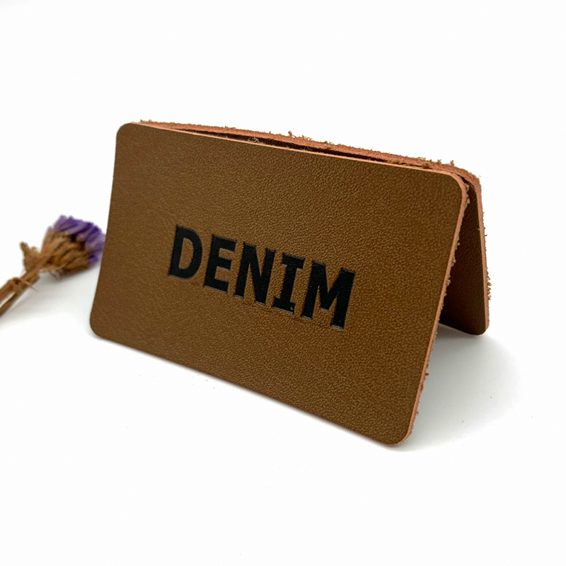 logo printed leather tag